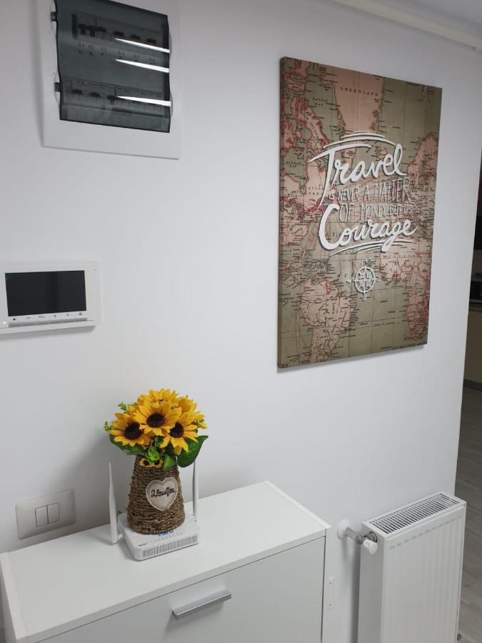 Topaz Central Apartment Бакэу Экстерьер фото
